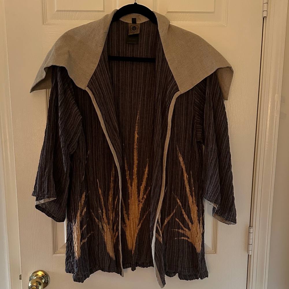 Elegant Women's Linen Jacket in Brown and Tan
